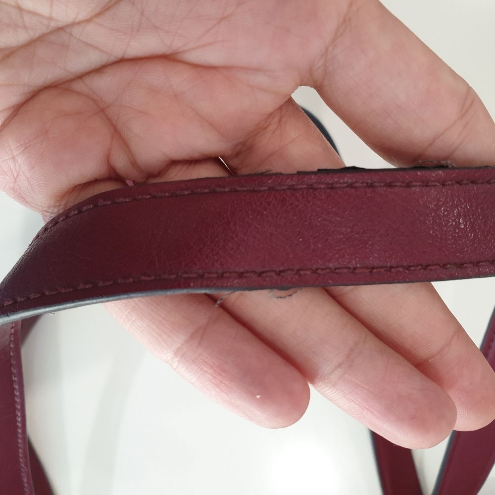 $850 An amazing leather bag with 2 handles - Picture 5 of 6